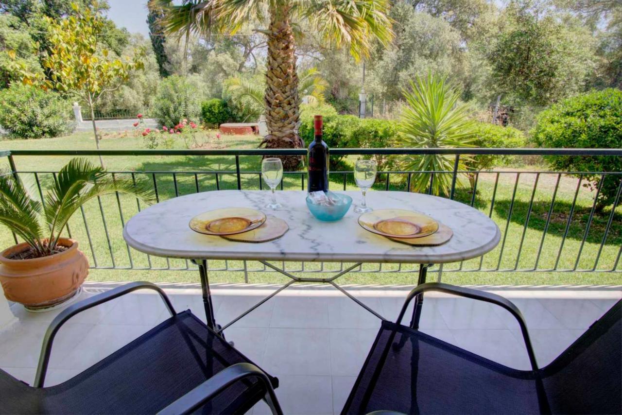 La Casa De Dalia Hotel Лефкими Екстериор снимка