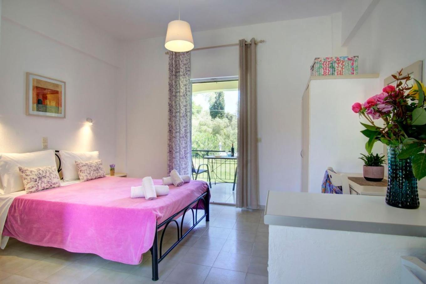 La Casa De Dalia Hotel Лефкими Екстериор снимка
